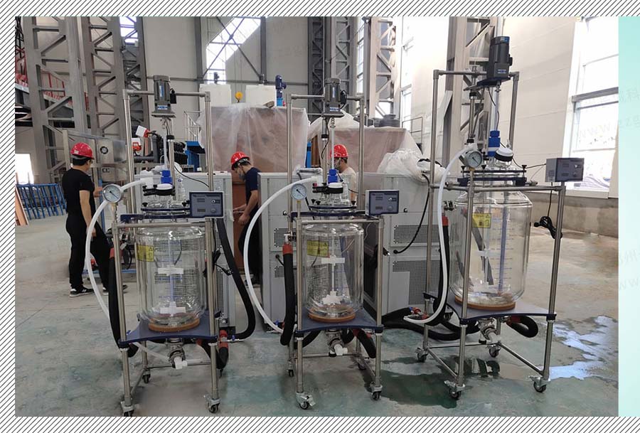 玻璃反應釜配套控溫設(shè)備